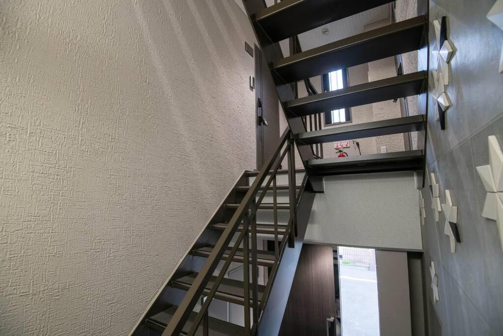 浅草禅心居202室 浅草駅徒歩15分 2024年4月ニューオープン 43平米丸貸し切り ダブルベット2台と畳敷き布団2組 家庭式用品設備完備 Appartement *